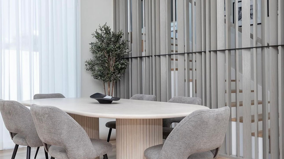 The Colonna Table- Limrastone